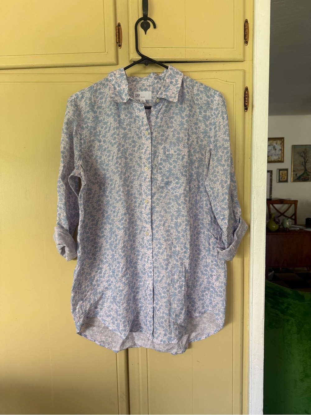 Gap Light Blue Linen Floral Button-Up Shirt